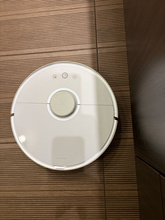 Roborock S5 MAX Прахосмукачка за сухо и мокро ппчистване.