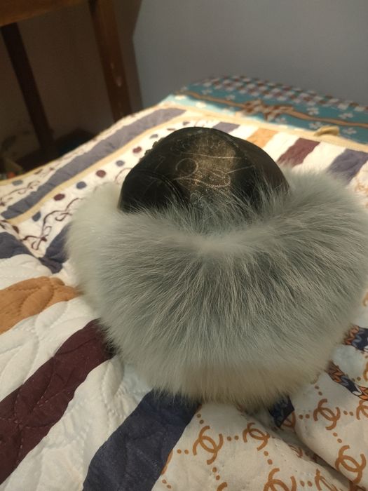 Продаю женскую шапку