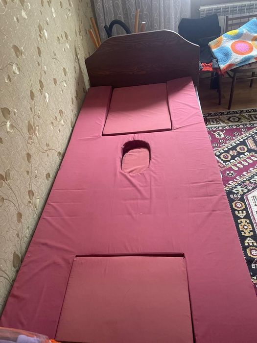Кушетка  кравать