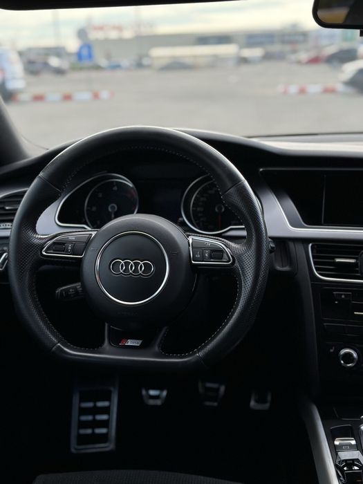 AUDI A5 Sportback S-line | 2.0 TDI 177 CP | QUATTRO | MANUALĂ | TRAPĂ | R19