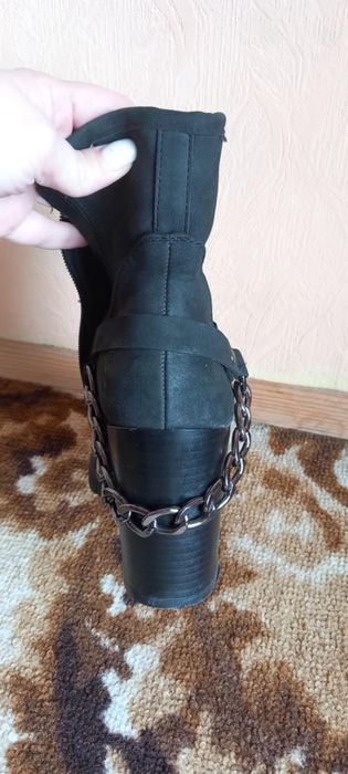 Дамски боти с токче