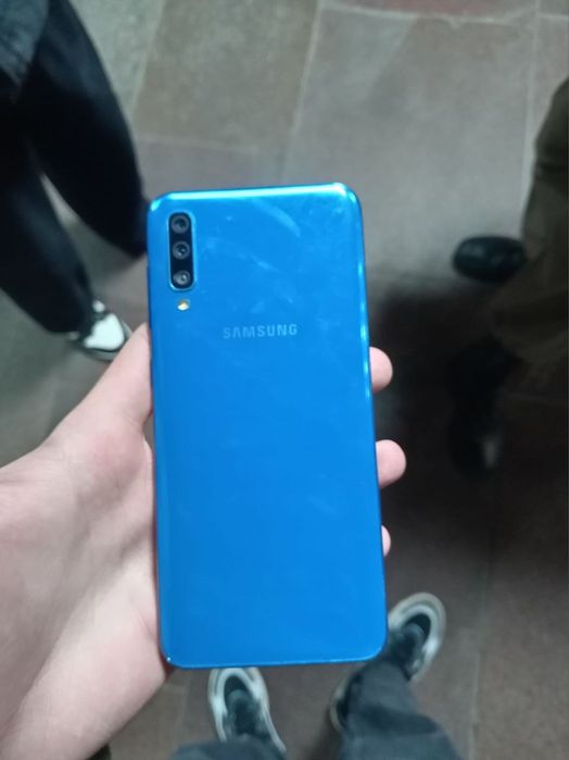 Samsung a50 4/64