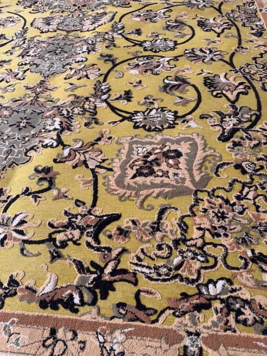 Продается ковер 300х400