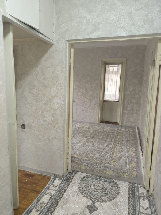 Здаецая 2 комнатная квартира массив куйлук 4