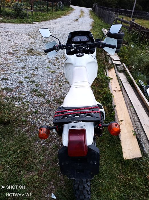 Honda dominator de 500.