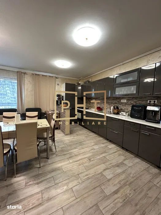 Apartament de vanzare, 4 camere, 94 mp, zona Vivo! — fotografia 1
