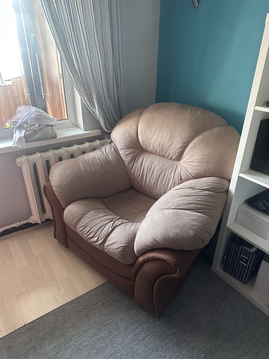 Продам Диван(раскладной)