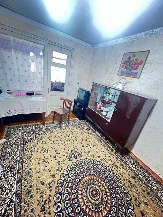 Продается двухкомнатная квартира на чиланзаре 8