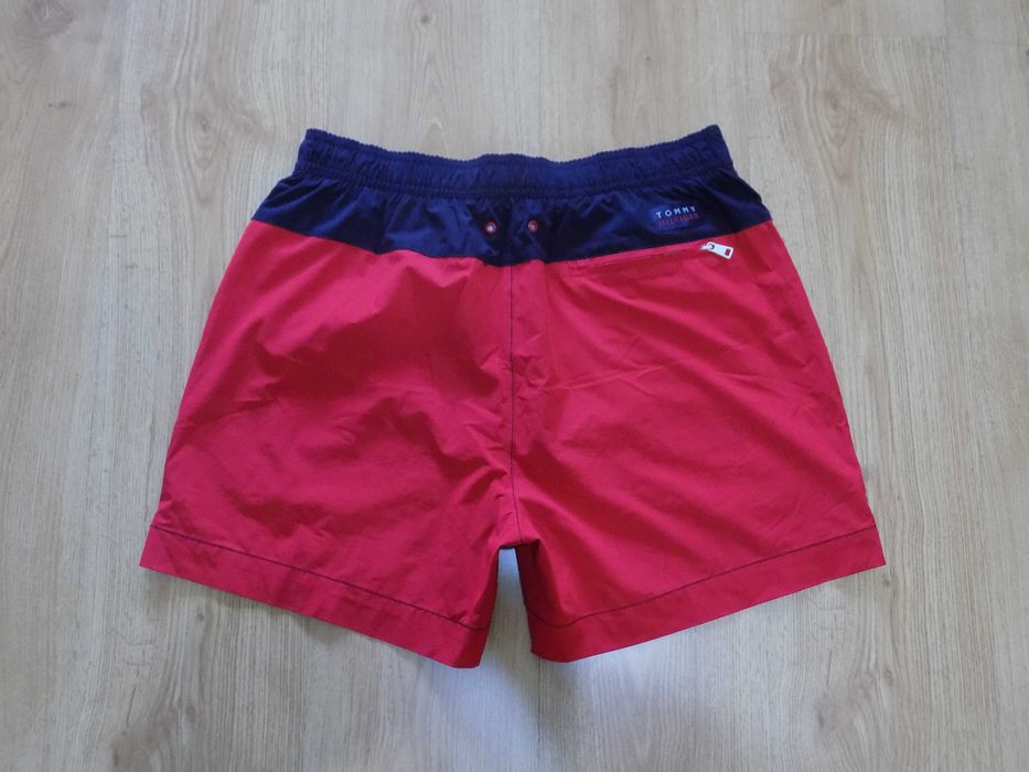 нови къси панталони tommy hilfiger/calvin klein шорти оригинални L/S