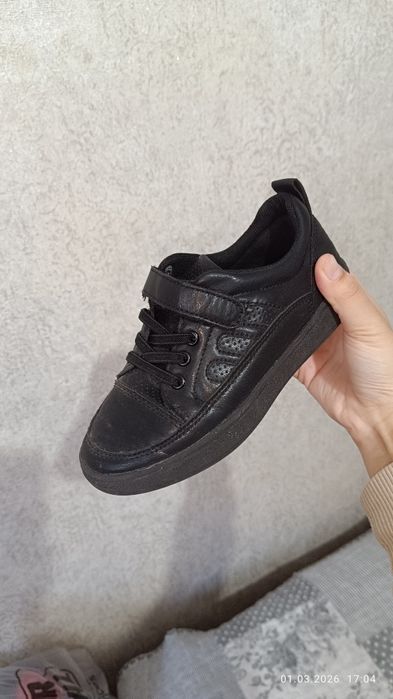 Продам детскую обувь для мальчика (30размер)