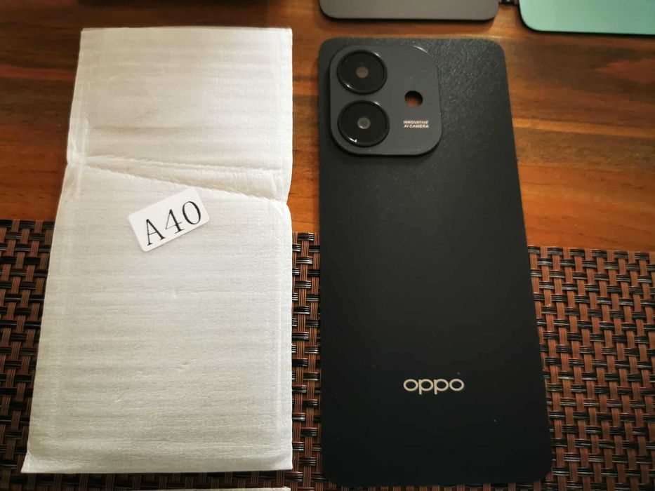 Capac spate + lentila sticla camera pt OPPO A60 4G  / A404 / A79 5G