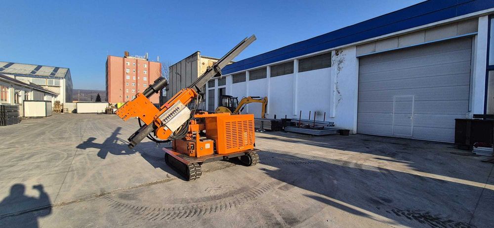 Soneta Battipall Batipal Masina de batut stalpi/parapeti Pauselli 601