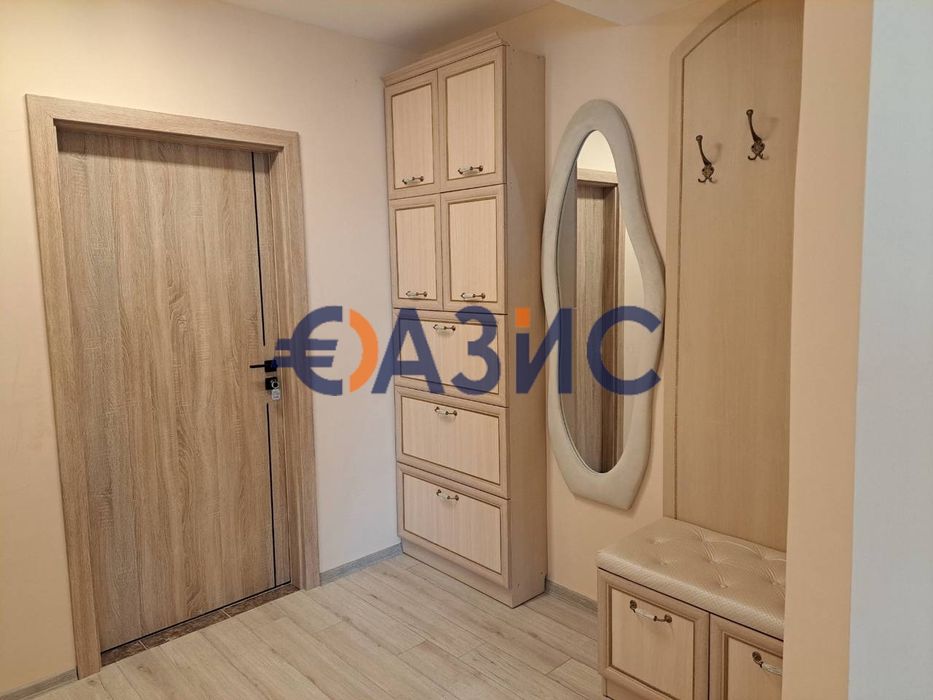 Продава се Тристаен апартамент в к.к. Слънчев бряг - 104 кв.м за 696 €/кв.м - Снимка #1