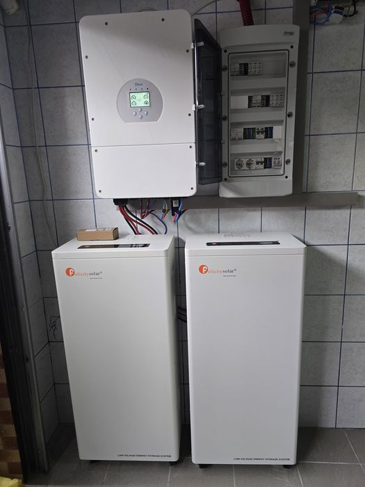 Sistem fotovoltaic 10kw trifazat, baterie 14.33kw, 24 PV DAH