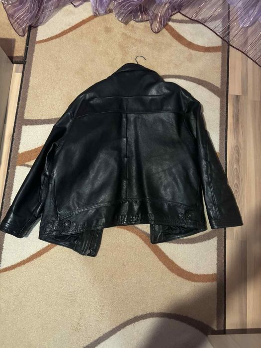 Естествена кожа зимно мъжко яке от тележки бокс. Почти не е носено.