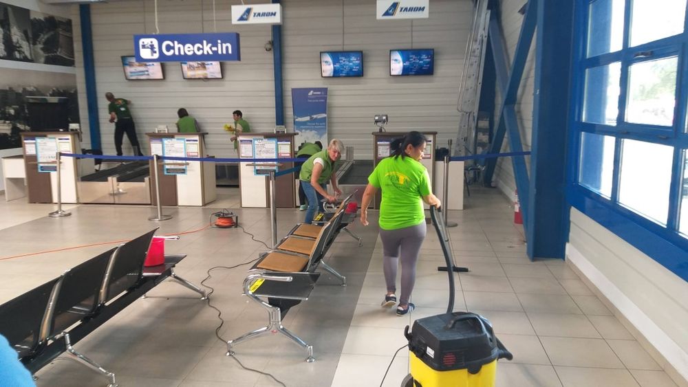 Cauti servicii de curățenie, spălătorie covoare, textile, tapițerii