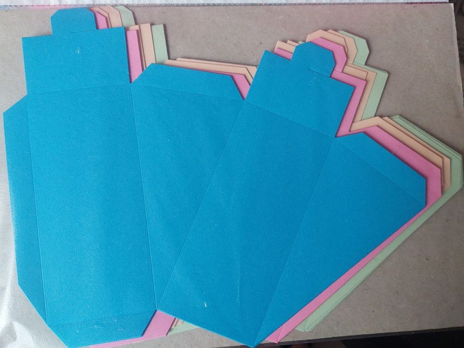 Парчета или заготовки за картонена торта