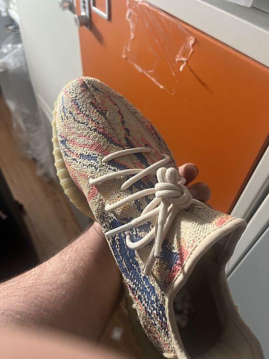 Yeezy 350(marimi 42 2/3)