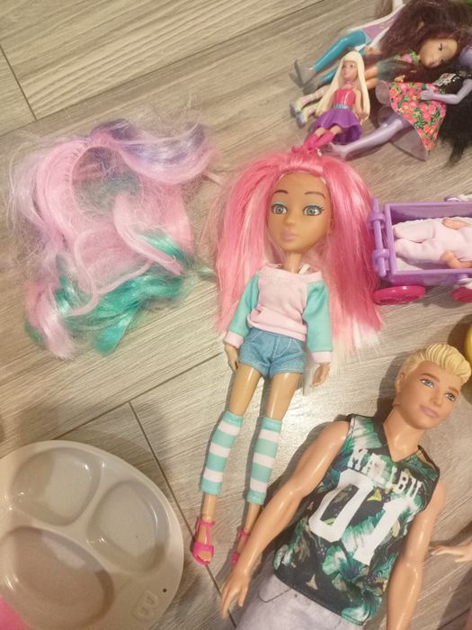 Jucării :Barbie,Hello Kity,LOL,forme plastilină