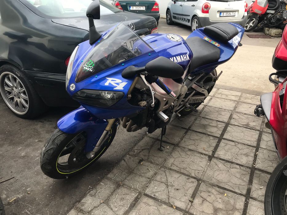 Yamaha R1 на ЧАСТИ