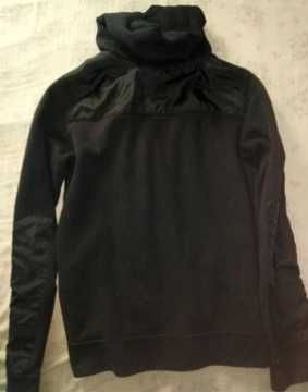 Hanorac original Nike, model foarte frumos, S, M, L
