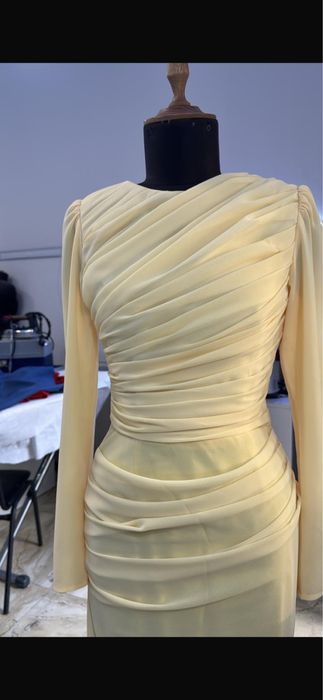 Платье длинное нарядное