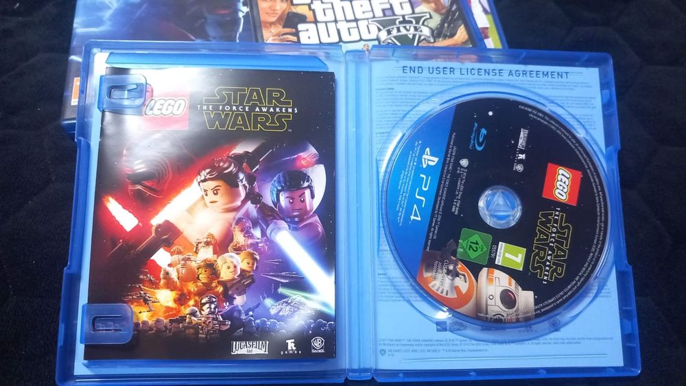 5 jocuri CD ps4.