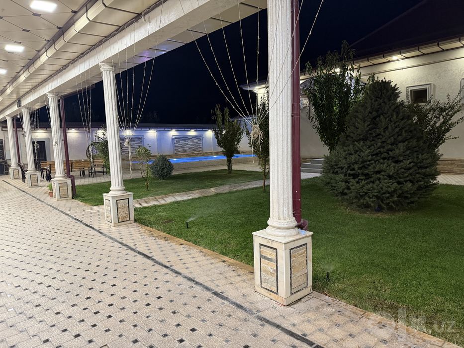 Bostonliq Chirchik Platinadan 13 km Yoli Yuzi Namunali uy +Dacha
