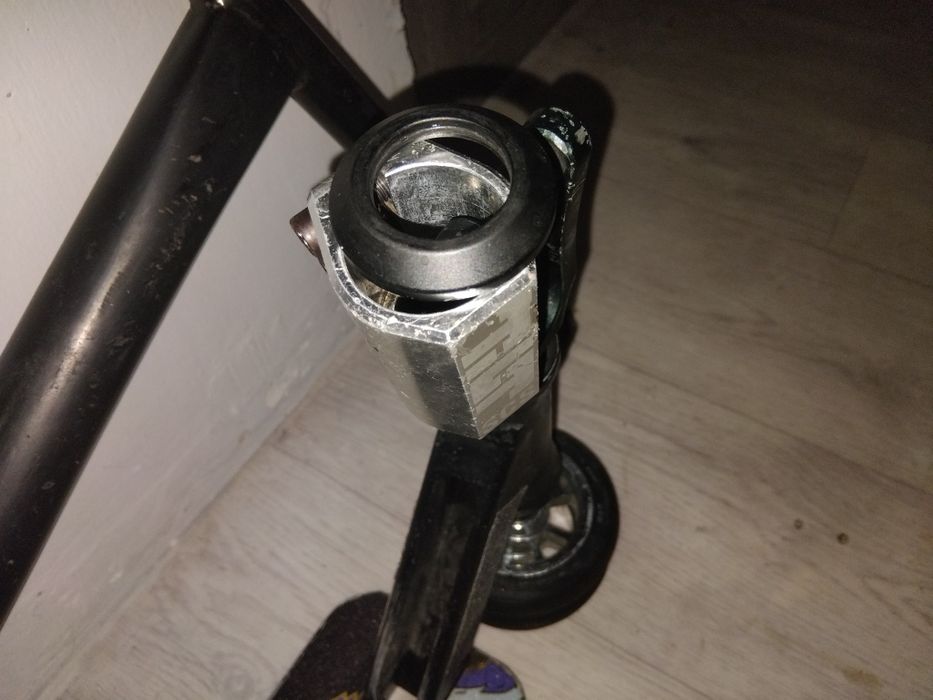 Продам самокат в хорошем состоянии