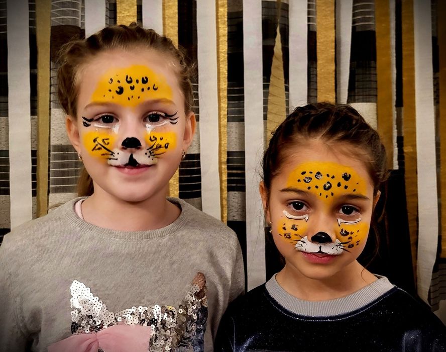 Zile de naștere copii/ Nunți/ Botezuri: Mascote &  Animatori și person