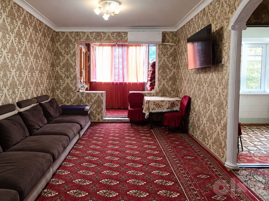 Фаргона шахар , с.темур куча,33-домда, 3-этаж, 2 хоналик кв, жойлашган