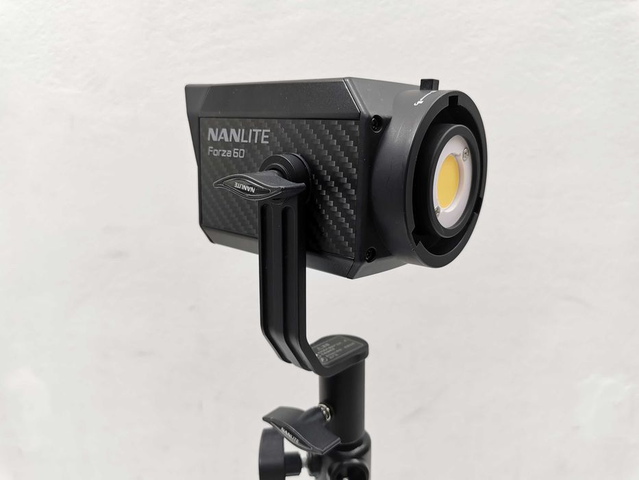 Nanlite Forza 60 компактно студийно LED осветление (5600K Day-Light)