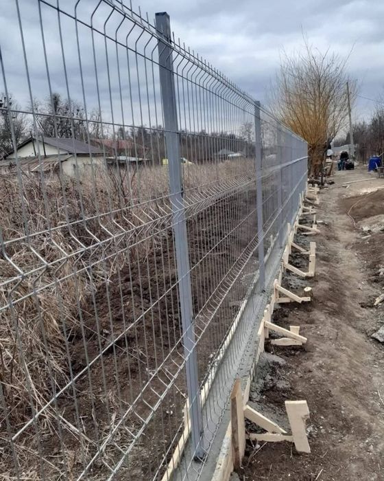 Construim garduri la comanda clientului