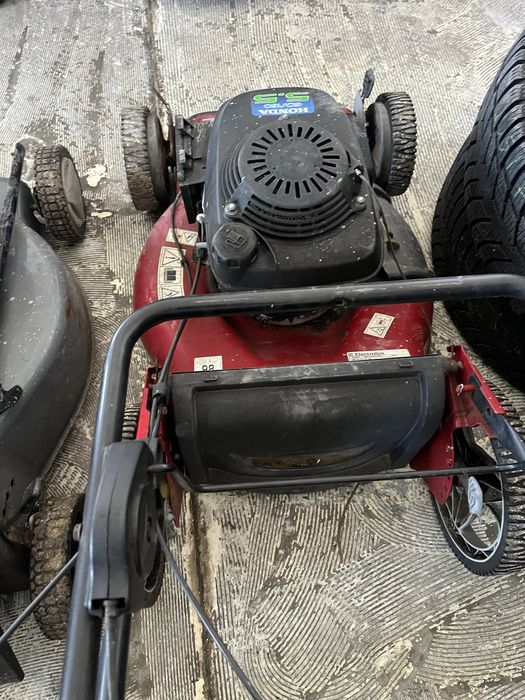 Masina de tuns gazon Honda