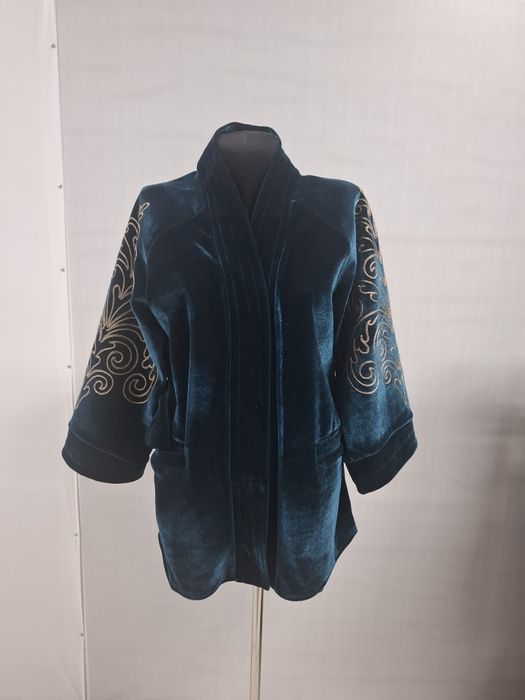 Жилеты с орнаментом