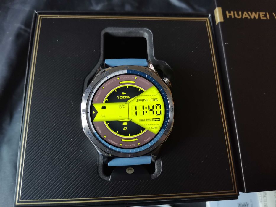 Смарт часовник Huawei GT5