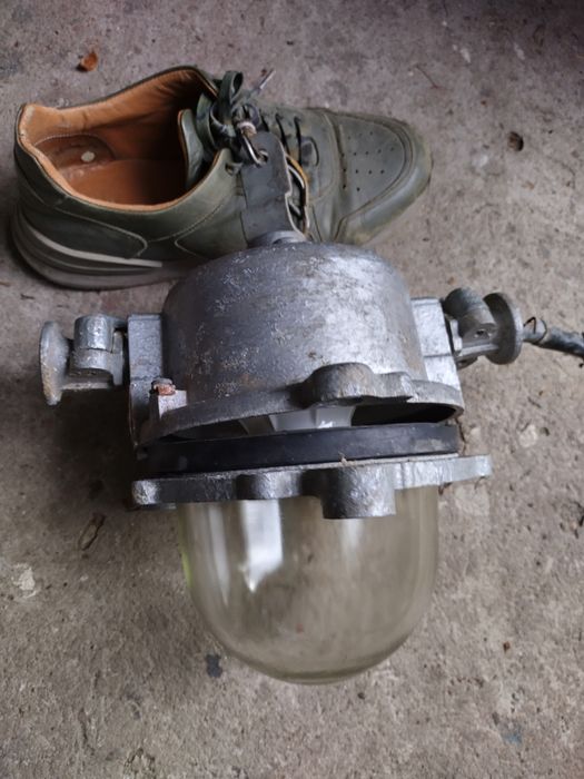 Lampa industriala mare