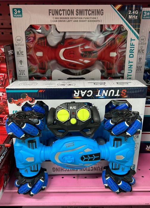 RC Кола за каскади 4WD с дрифт и завъртане на 360°