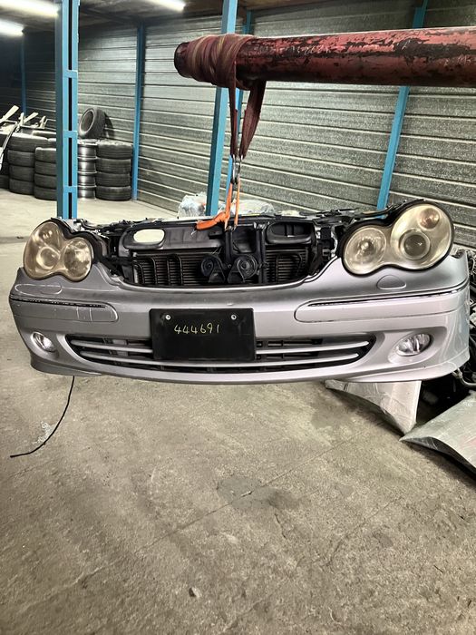 Телевизор передняя часть   мерседес w203