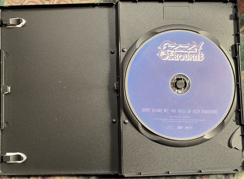 Vand dvd uri cu muzica buna