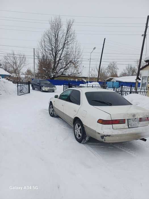 Тойота камри гратця