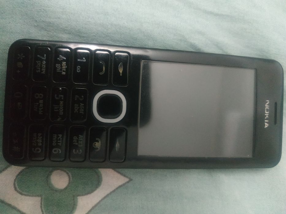 Nokia telefonlari har xil modellari bor 206 301 C2-01