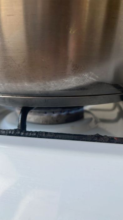 Продам газ плиту б/у самовывоз