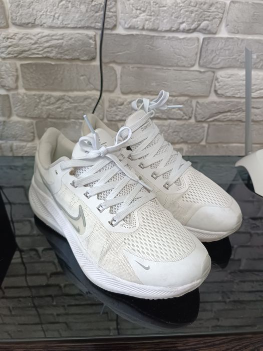 Оригинальные кроссовки Nike