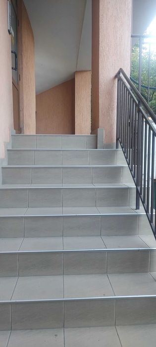 Дава се под наем Тристаен апартамент в Шумен, Дивизионна болница - 100 кв.м за 458.49 € - Снимка #1