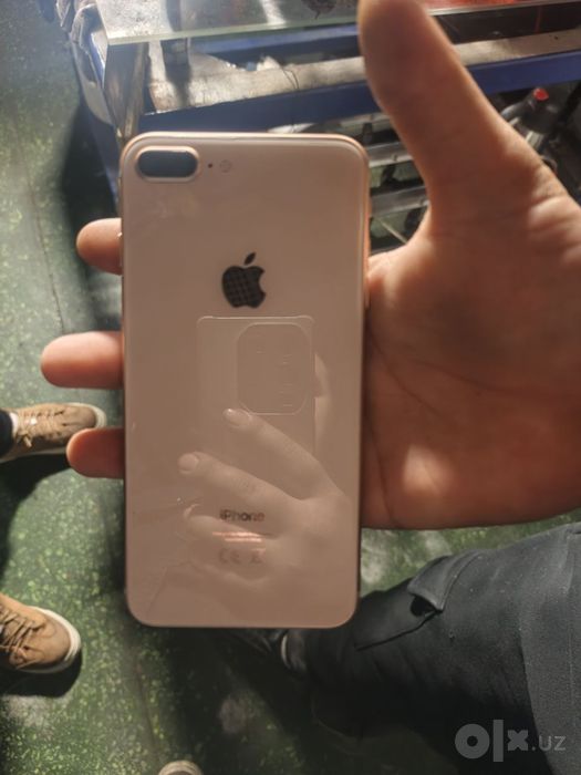 Iphone 8+ sotiladi srochna xilati idial