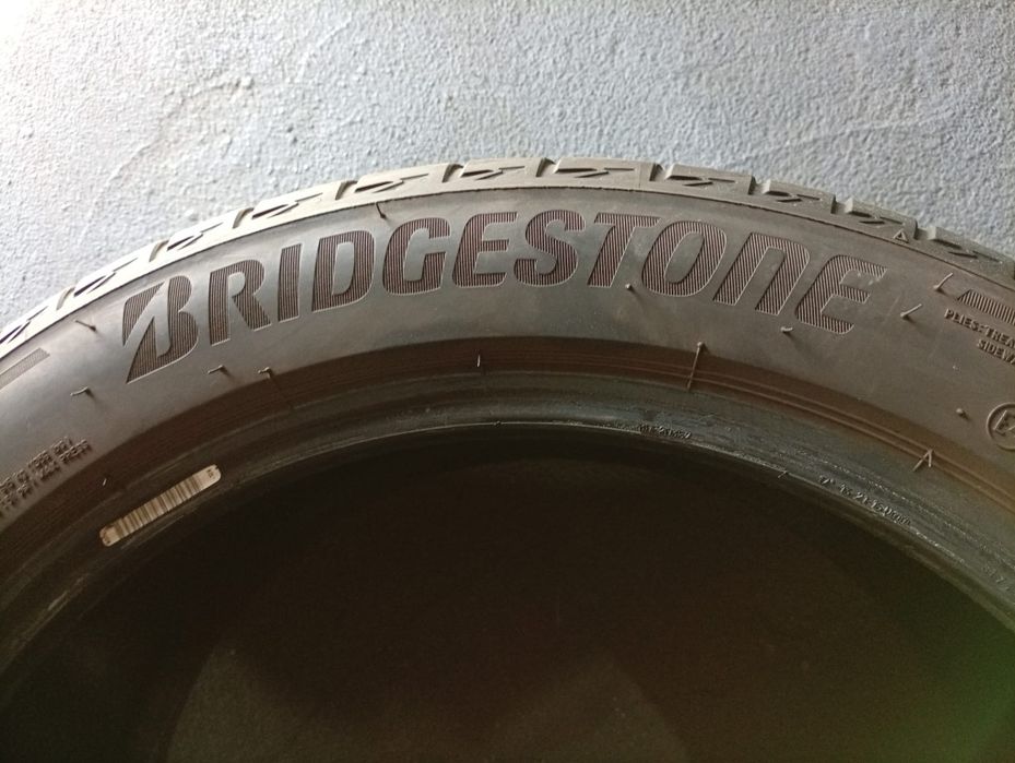 225 45 17 Bridgestone