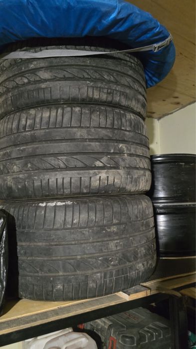 Диск с резинами на BMW