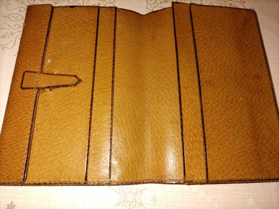 мъжки кожен портфейл