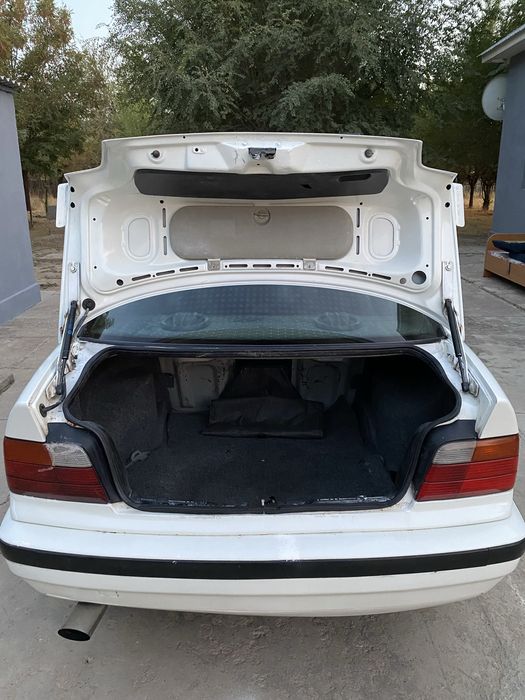 Продается машина Bmw 318